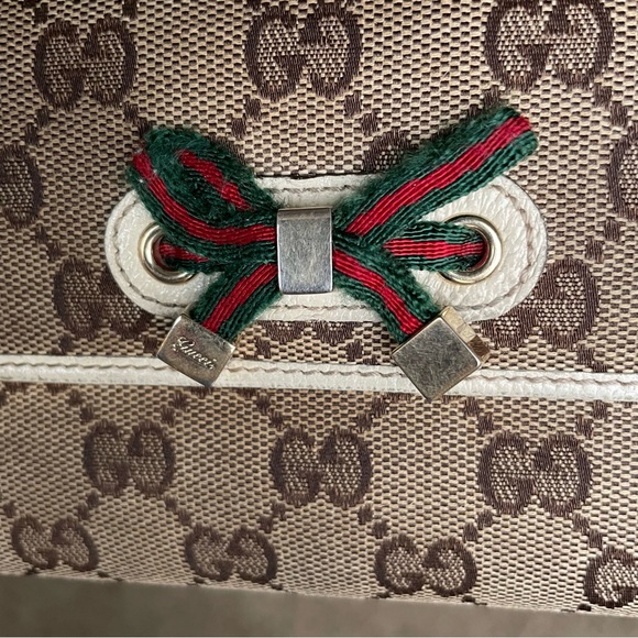 SOLD- GUCCI- vintage long wallet - Picture 12 of 17